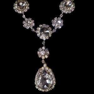 necklaces with matching earrings for women